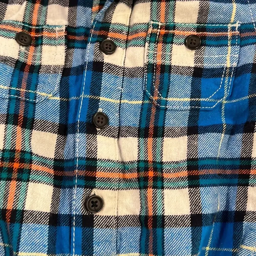 Oshkosh bgosh button down snap closure onsie 6 months NWT